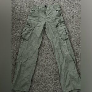 Women’s Green Cargo Pants